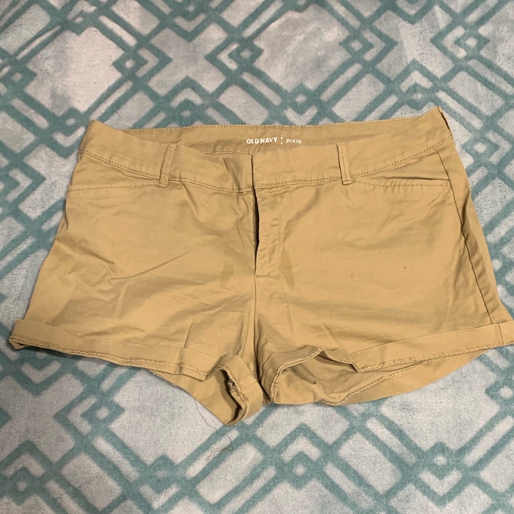 Old navy tan pixie short
